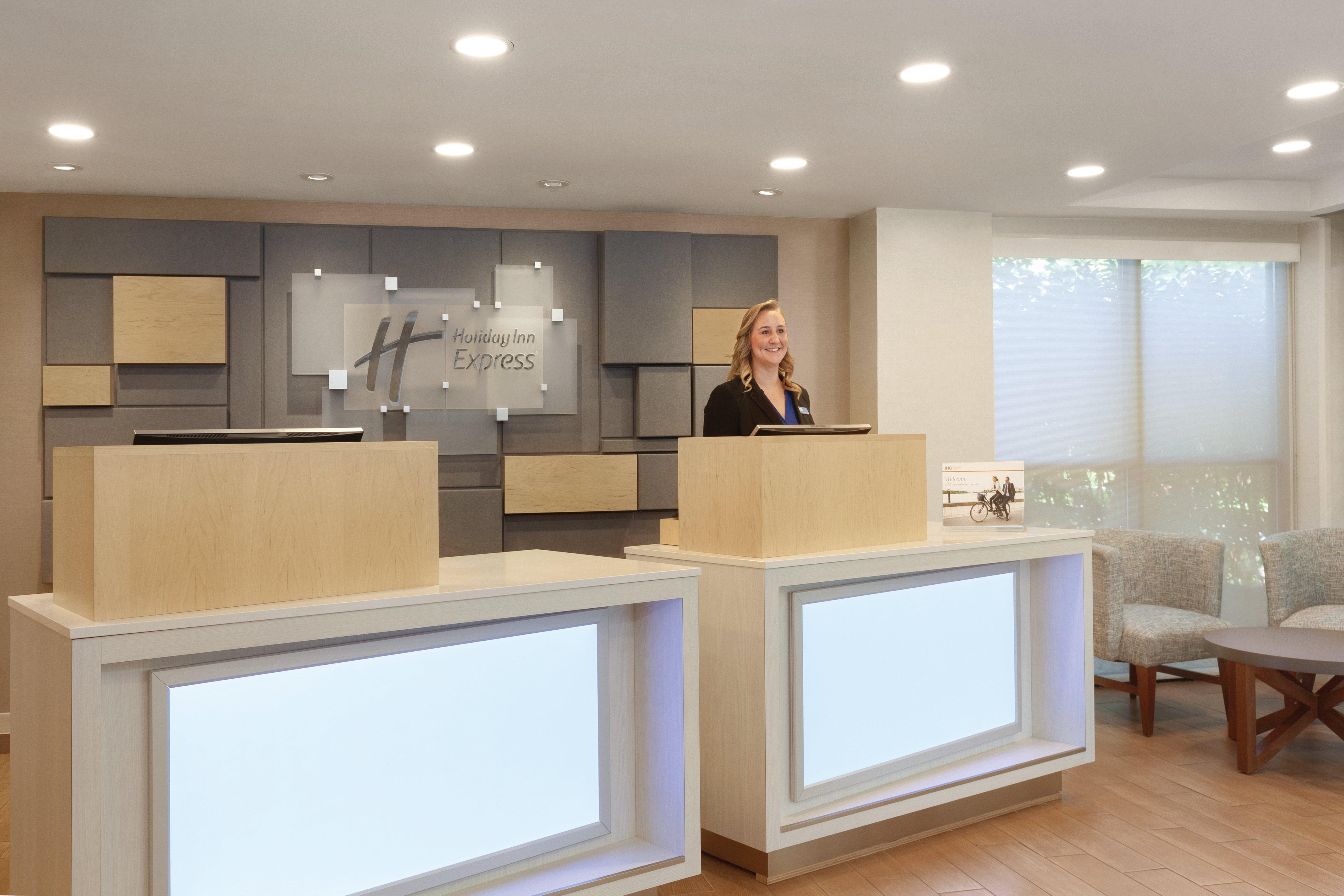 Holiday Inn Express Hartford South - Rocky Hill By Ihg Εξωτερικό φωτογραφία
